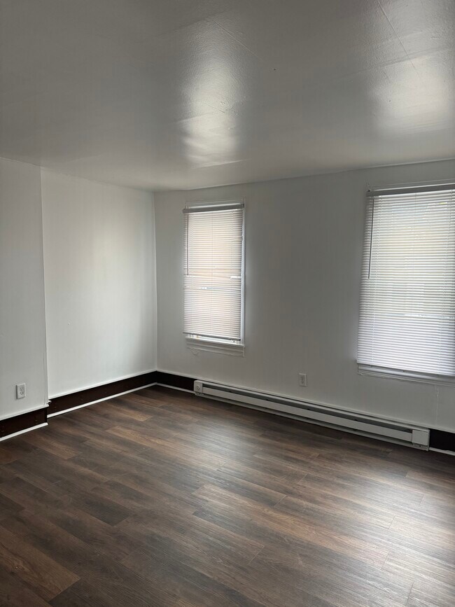 Photo - 423 Orange St