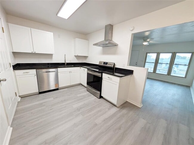 Photo - 4225 NE 16th Terrace