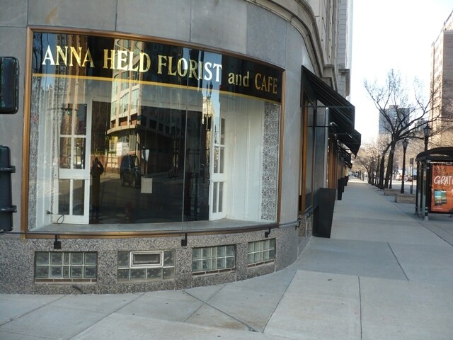 Photo - Edgewater Beach Apartments