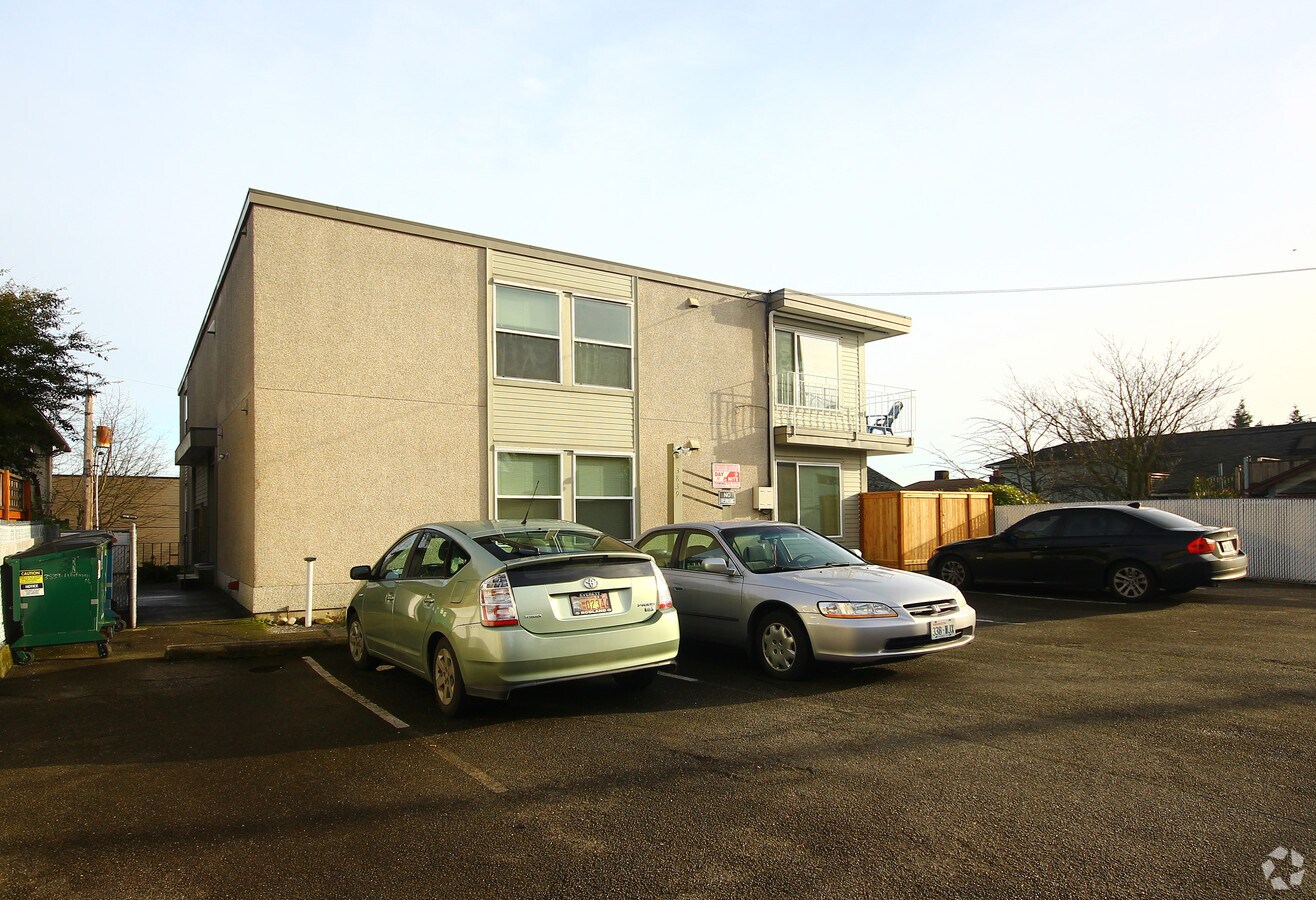 Whitman Apartments Seattle, WA