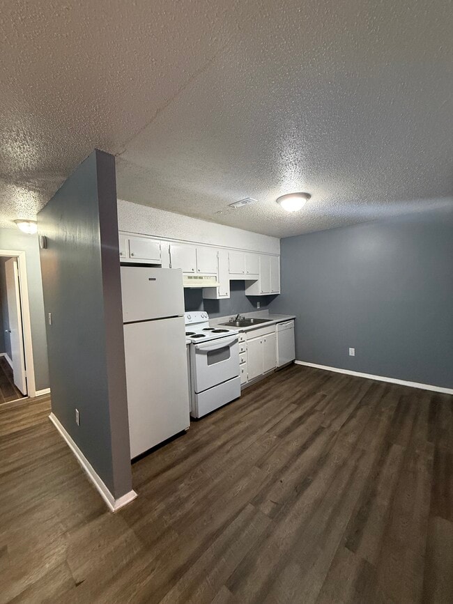 Building Photo - The Haciendas Unit C05