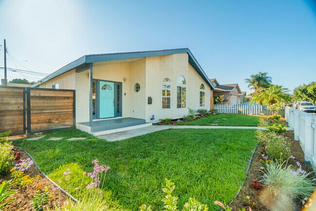 Building Photo - 2801 Daisy Ave Rental