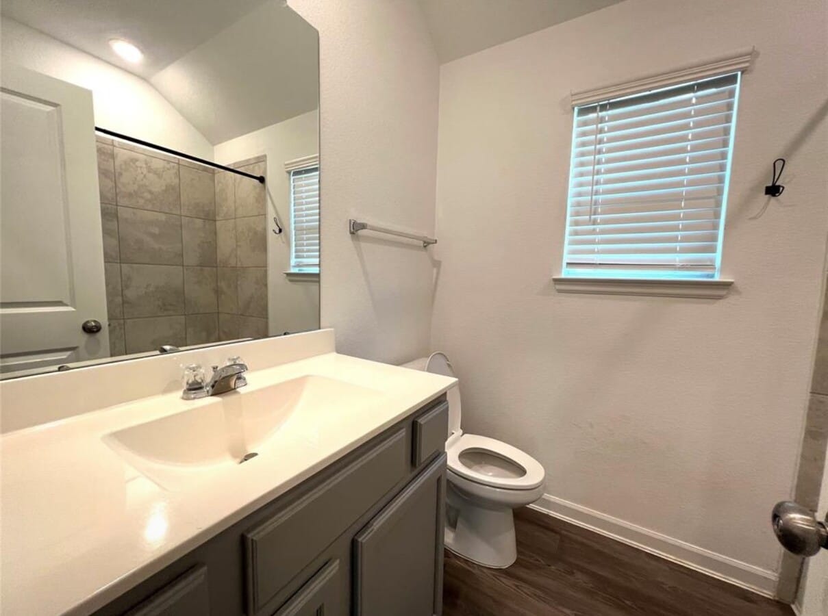 Photo - 3011 Azalea Pt