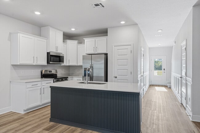 Building Photo - 2430 Clf Holw Cir