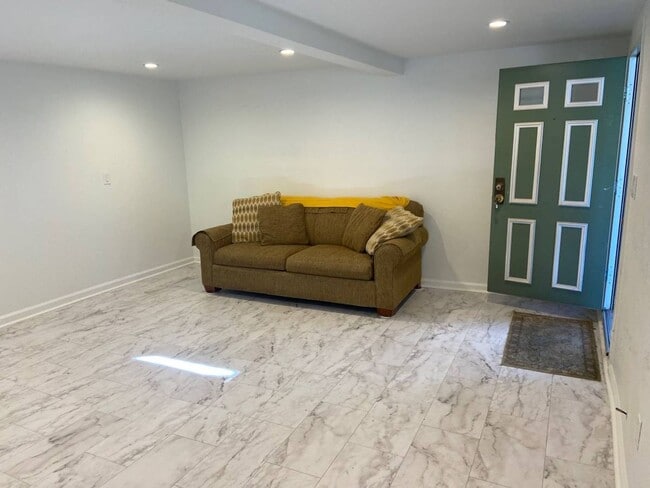 Photo - Inlaw Studio Apartment with Parking (ingleside / SFSU / CCSF)