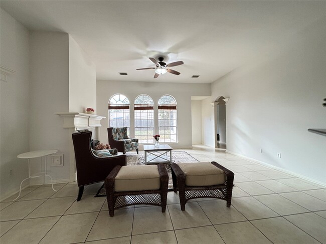 Photo - 1814 Senca Springs Ct