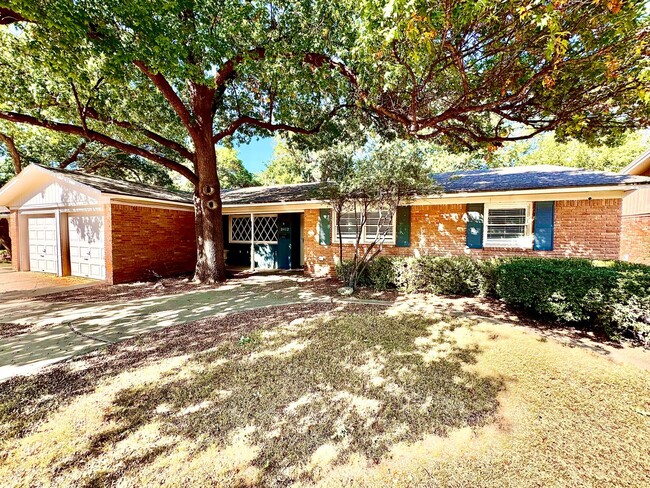 3Bed/2Bath in LISD Available Now! - 3Bed/2Bath in LISD Available Now! Casa