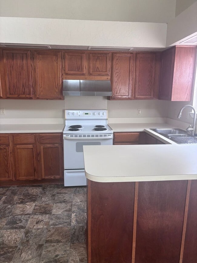 Photo - West Norman Duplex