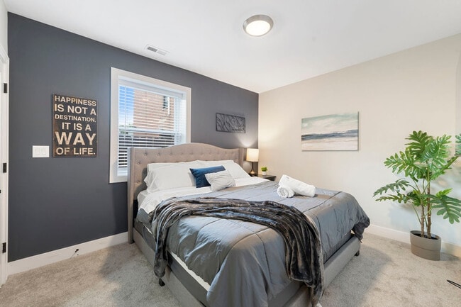 Photo - 2207 W 18th St Unit ID1244930P