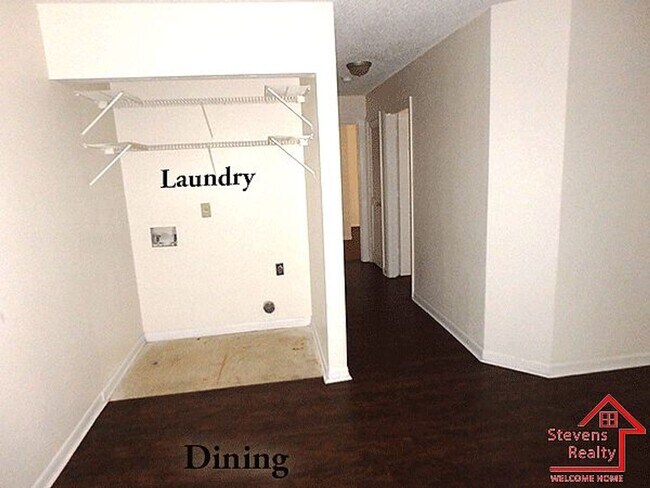 Photo - 430 Oriole Dr