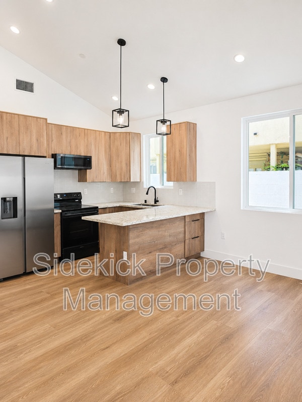 Photo - 432 W Garfield Ave
