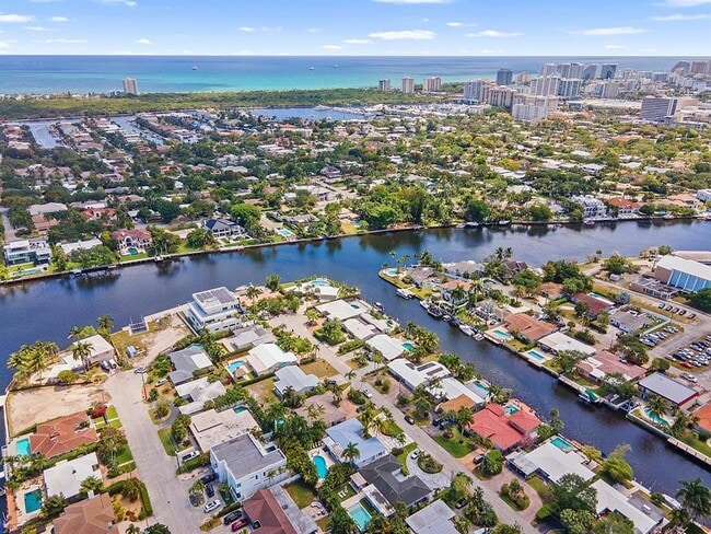 Photo - 2101 NE 15th St