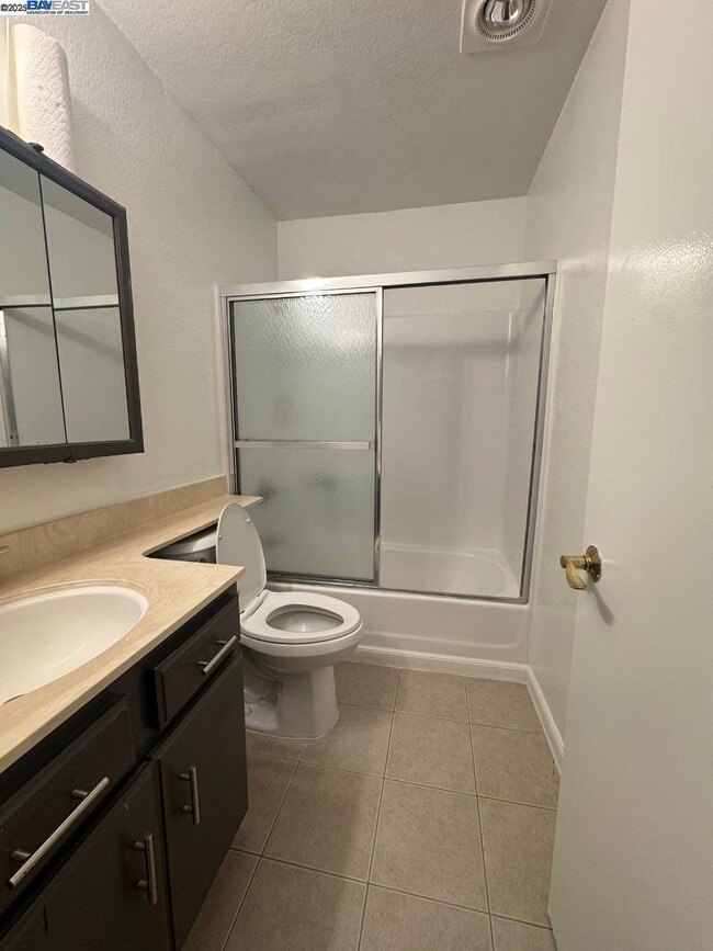 Photo - 205 Ladera Plaza