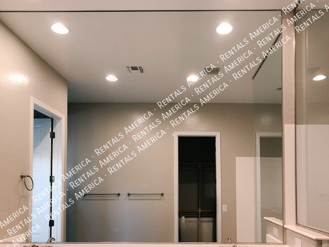 Building Photo - 248 E Desert Broom Dr Rental