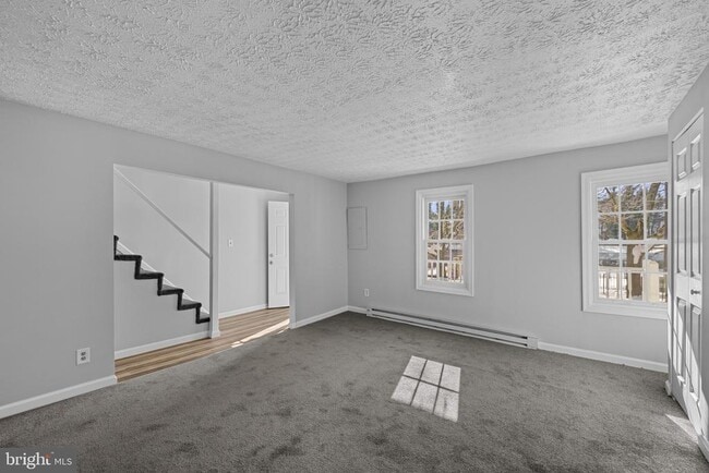 Photo - 42 N Main St