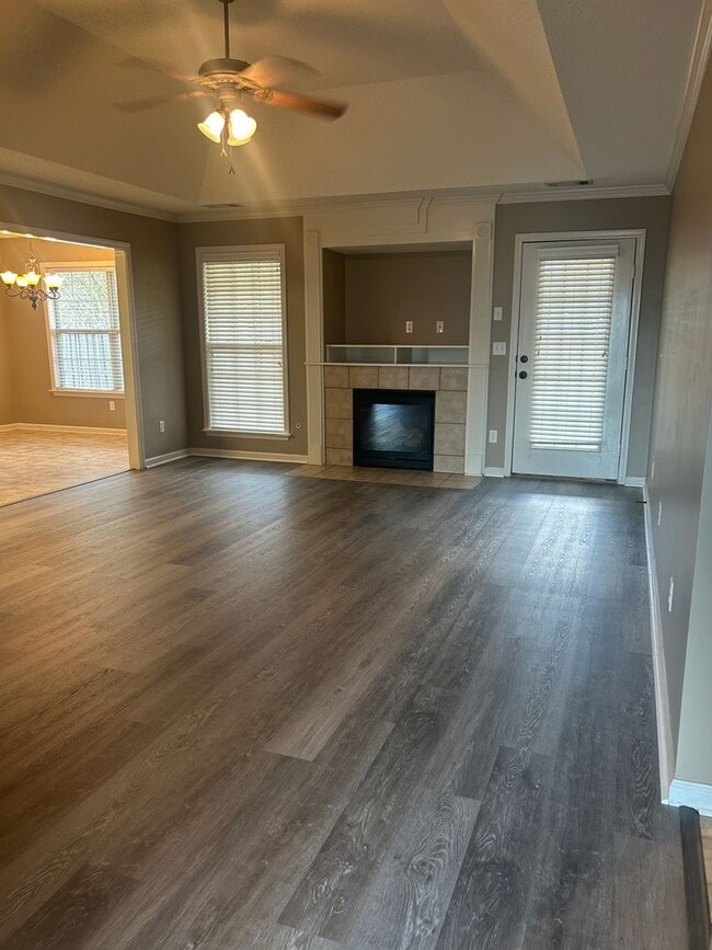 11403 Evergreen Ave