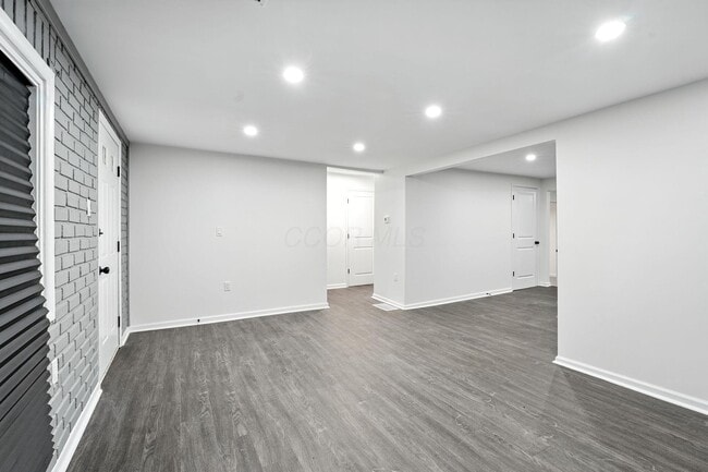 Photo - 354 Fernhill Ave