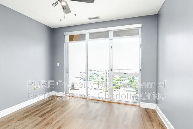 333 W Trade St Unit 2101