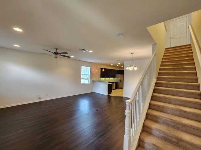 Photo - 1102 Dakota Dr