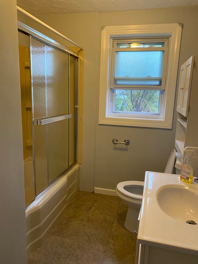 Photo - 190 Clover Pl Unit 2 190 Clover Place