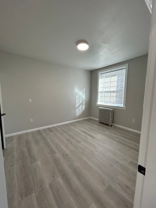 Photo - 1 Caroline Ave Unidad 2