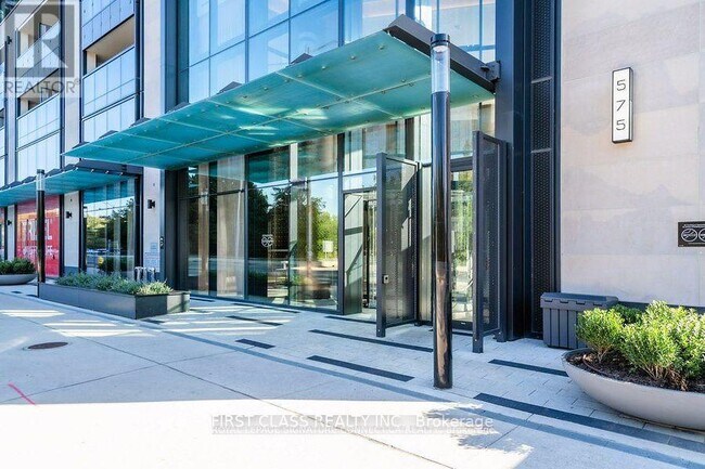 Photo - 575 Bloor St E Unit 1703