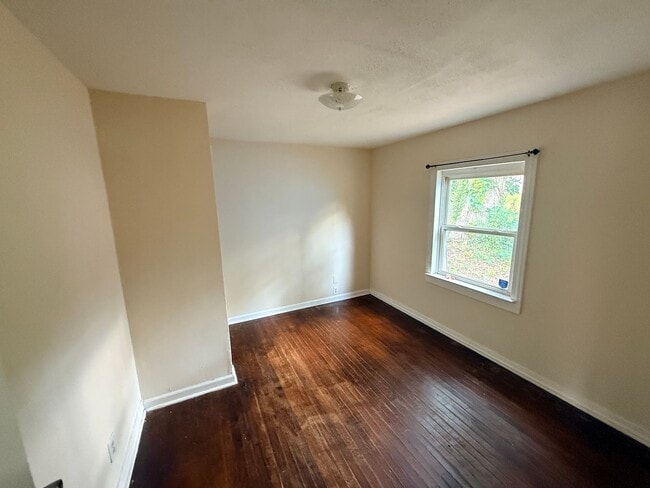 Photo - Cute home minutes from Uptown Charlotte!!