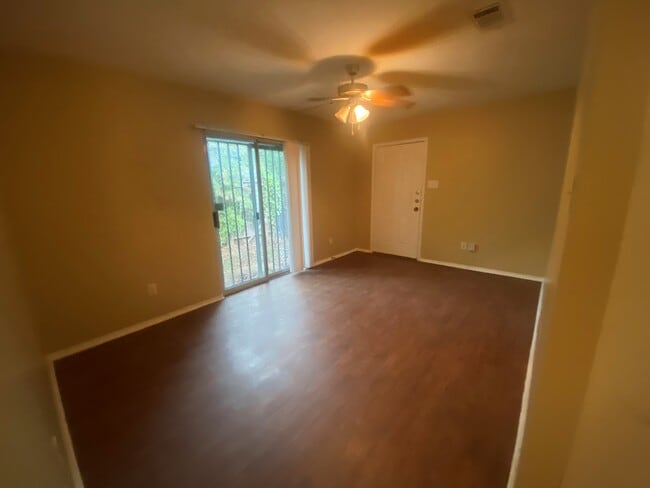 Photo - 2300 Coleman Ave