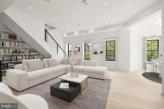 Photo - 1451 Maryland Ave NE Unit PH