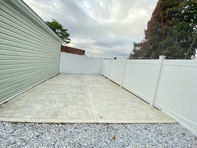 Photo - 62-44 62nd Rd Unit 2