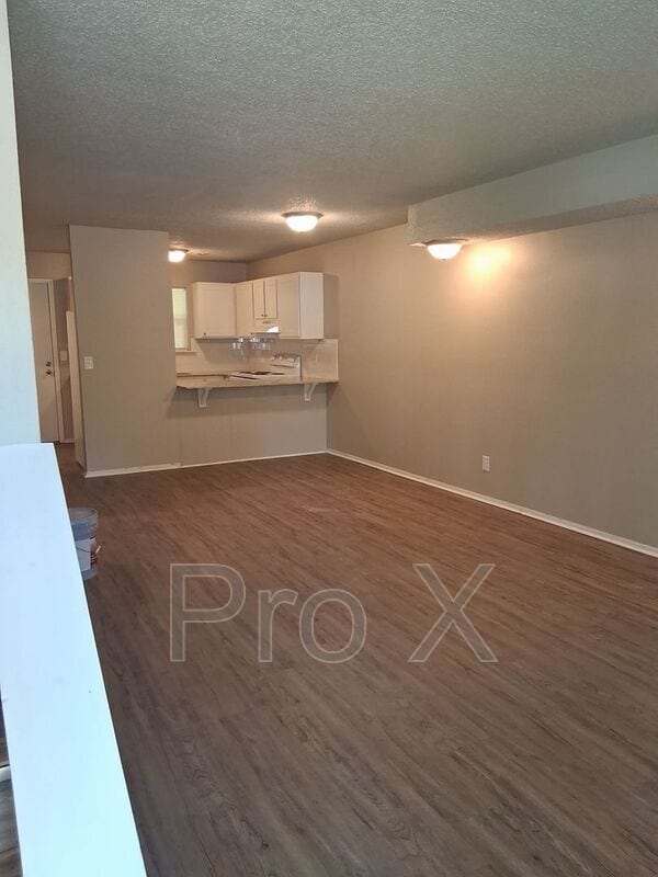 Photo - 518 N Betty Jo Dr