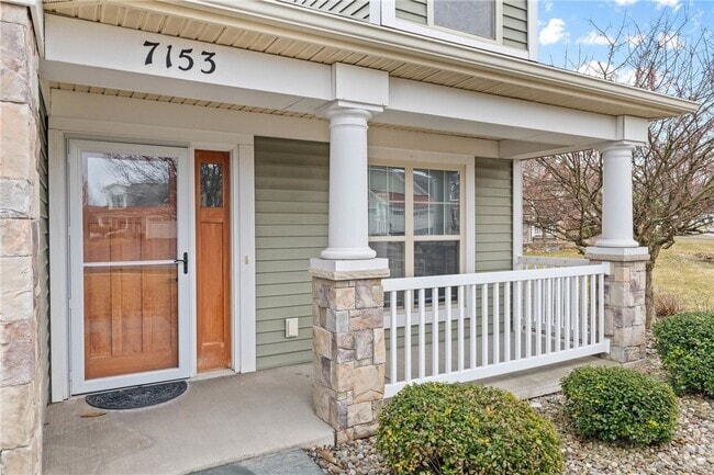 Building Photo - 7153 Challenger Cir Rental