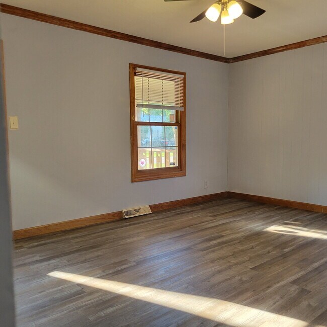 Photo - Highway to Home: Rent this 'Neighborly Oasis' 2 Bed/1 Bath with a Garage Bonus!