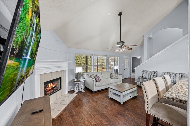 Photo - 1479 Allison St