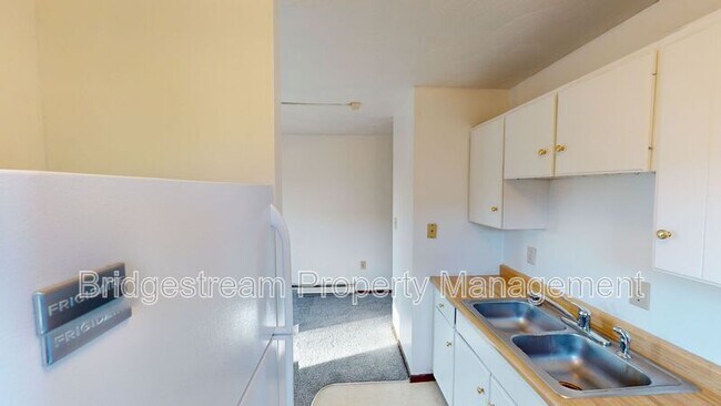 Photo - 7125 N Springboro Pike