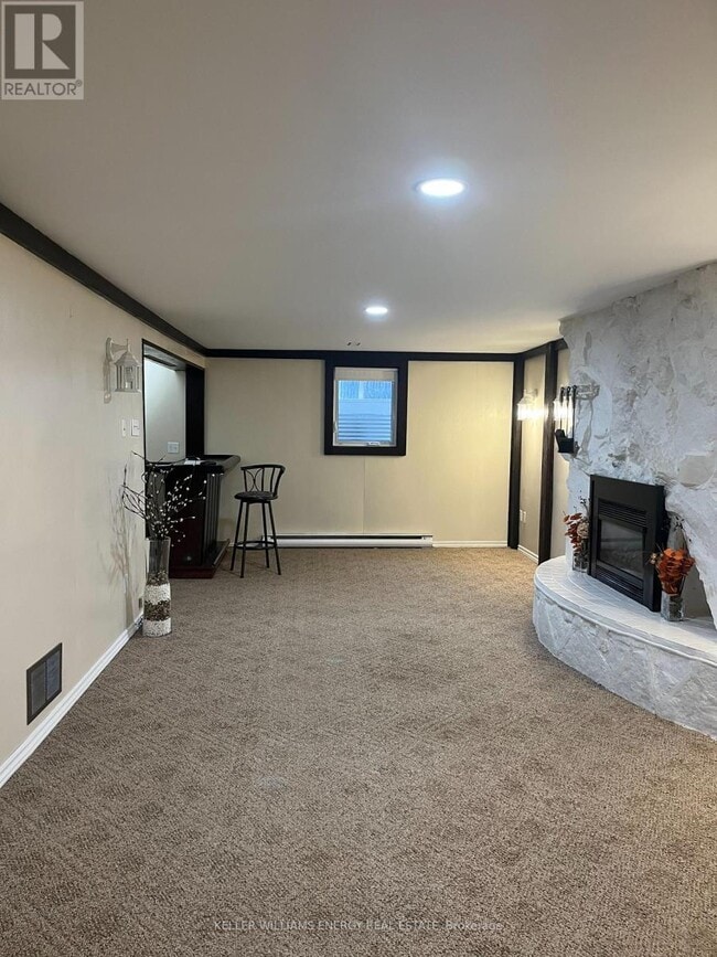 Photo - 592 Radisson Ave