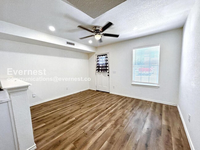 Photo - 230 Debus Dr