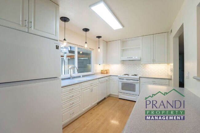 Photo - 137 Pixley Ave