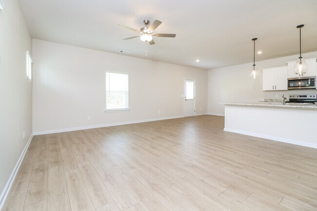 136 Howell Dr