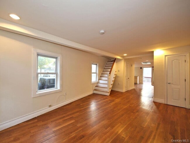Photo - 632 Milton Rd