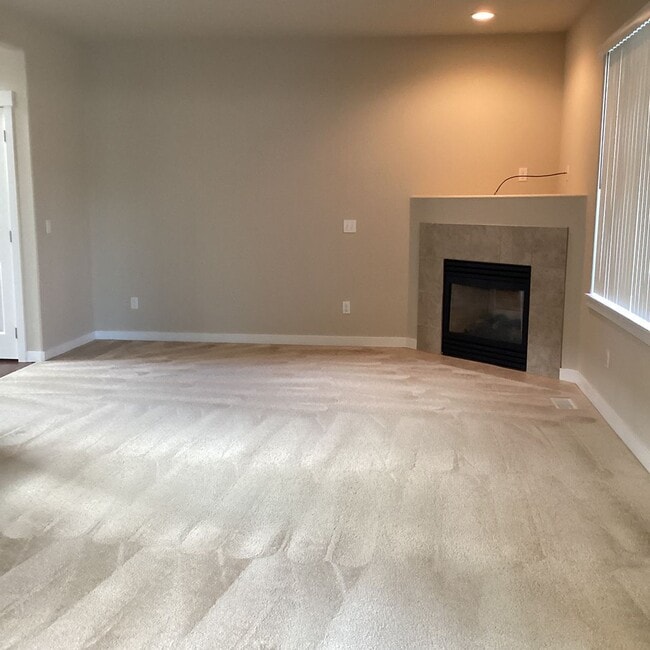 Photo - Modern Comfort & Timeless Style in the Heart of Lynnwood