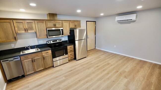 Photo - Baker Street Lofts Unit 105