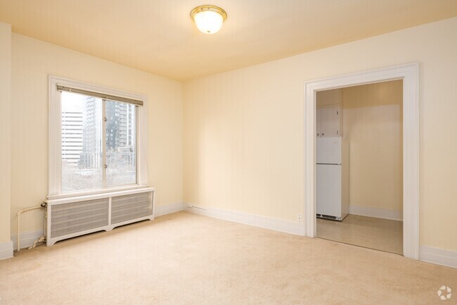 1BD, 1BR - 550-650SF