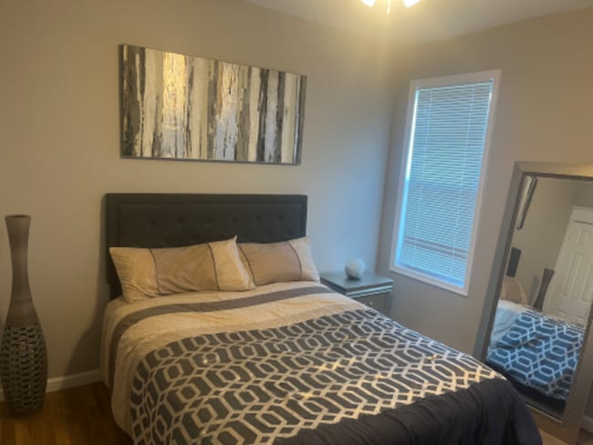 Photo - 2817 Presstman St