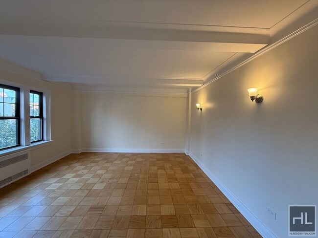 Photo - Christopher Street Unidad 6A