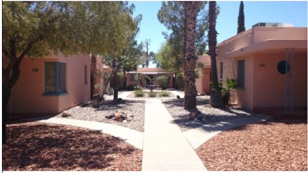 Hawthorne Manor Apartments - Hawthorne Manor Apartments