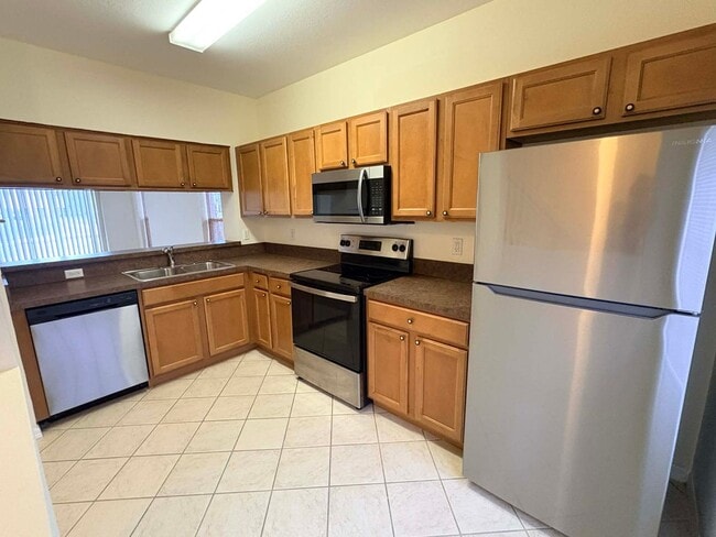 Photo - 2/2.5 Townhome in Fort Myers for Rent