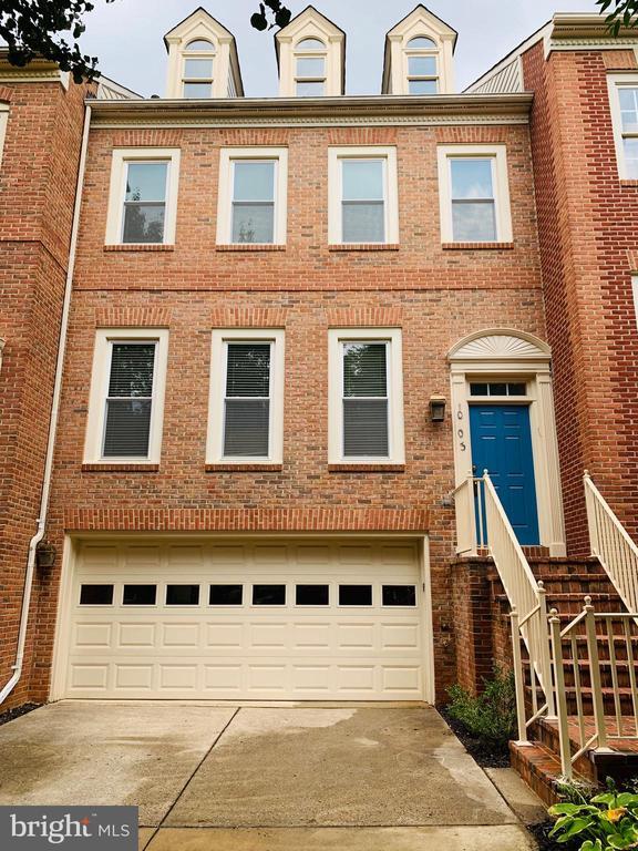 Photo - 10103 Sterling Terrace Townhome