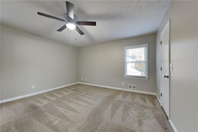 Photo - 2201 Whitebluff Way