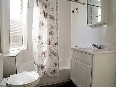 Photo - 864 Troy Ave Unit 2B